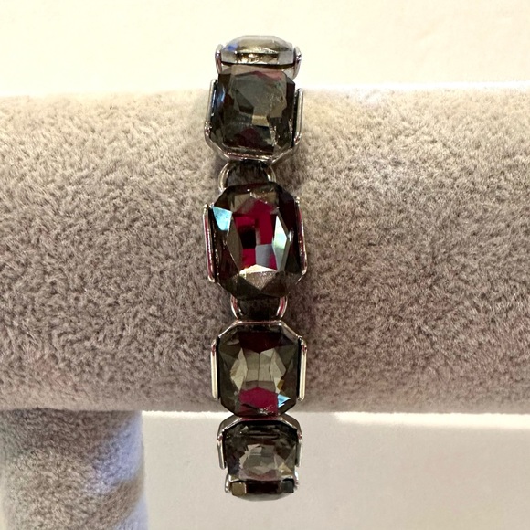 LOFT Bracelet,  silver tone w/ rectangular acrylic gray crystals - Picture 5 of 13